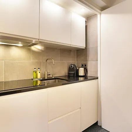 Leidseplein-amsterdam Centre 3*