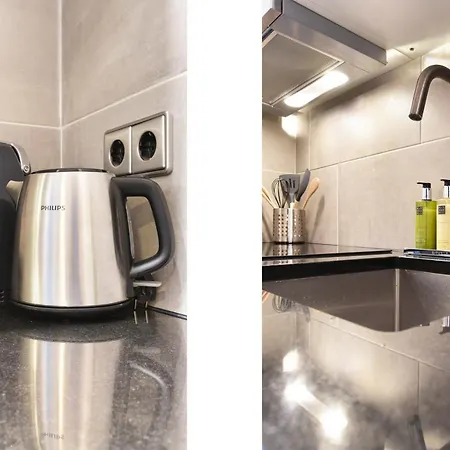 בית הארחה Only Friends